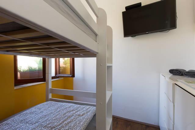 Hostel Kvarner- Private Rooms & Dorms Rijeka Buitenkant foto